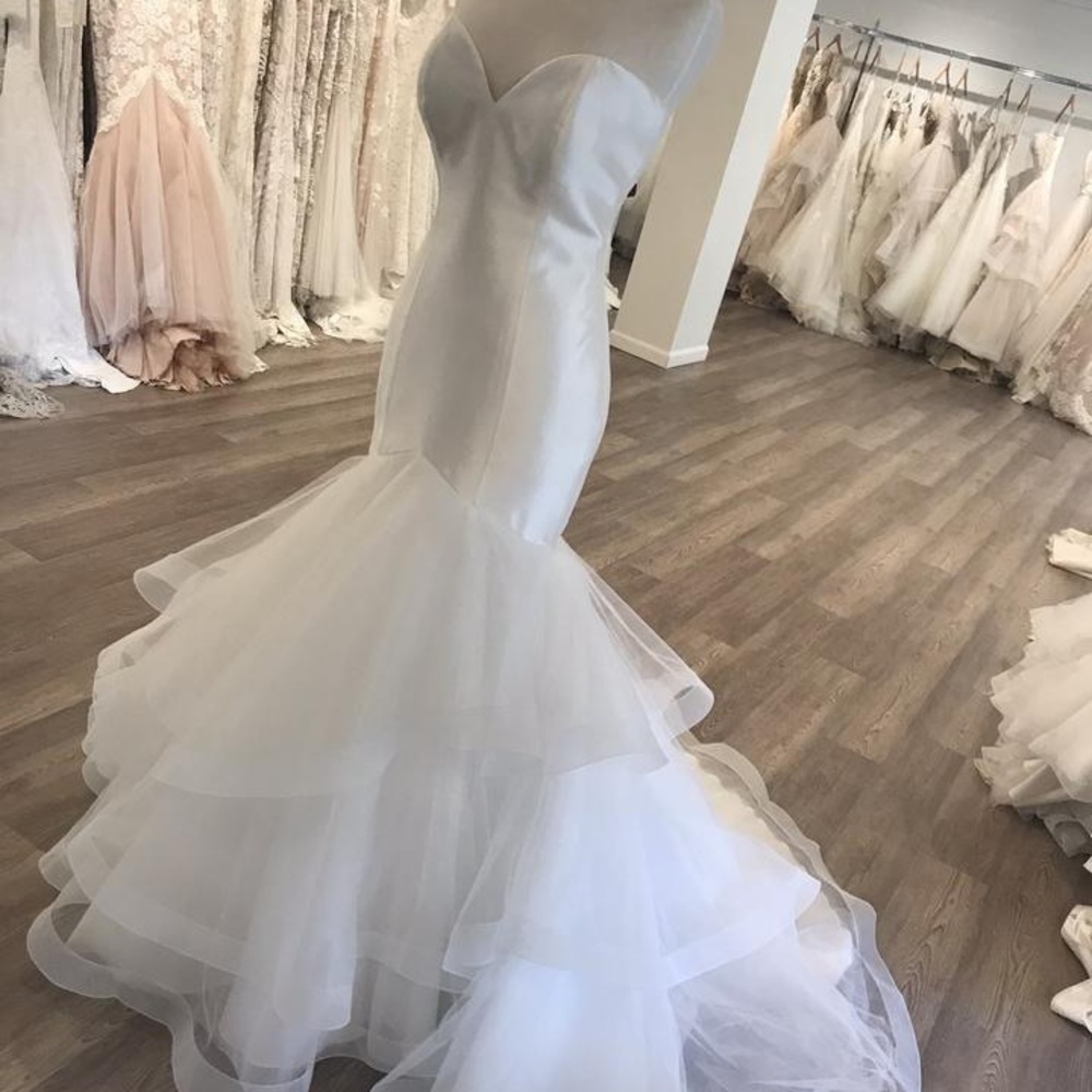 Allure Bridals - Picture 2 of 2